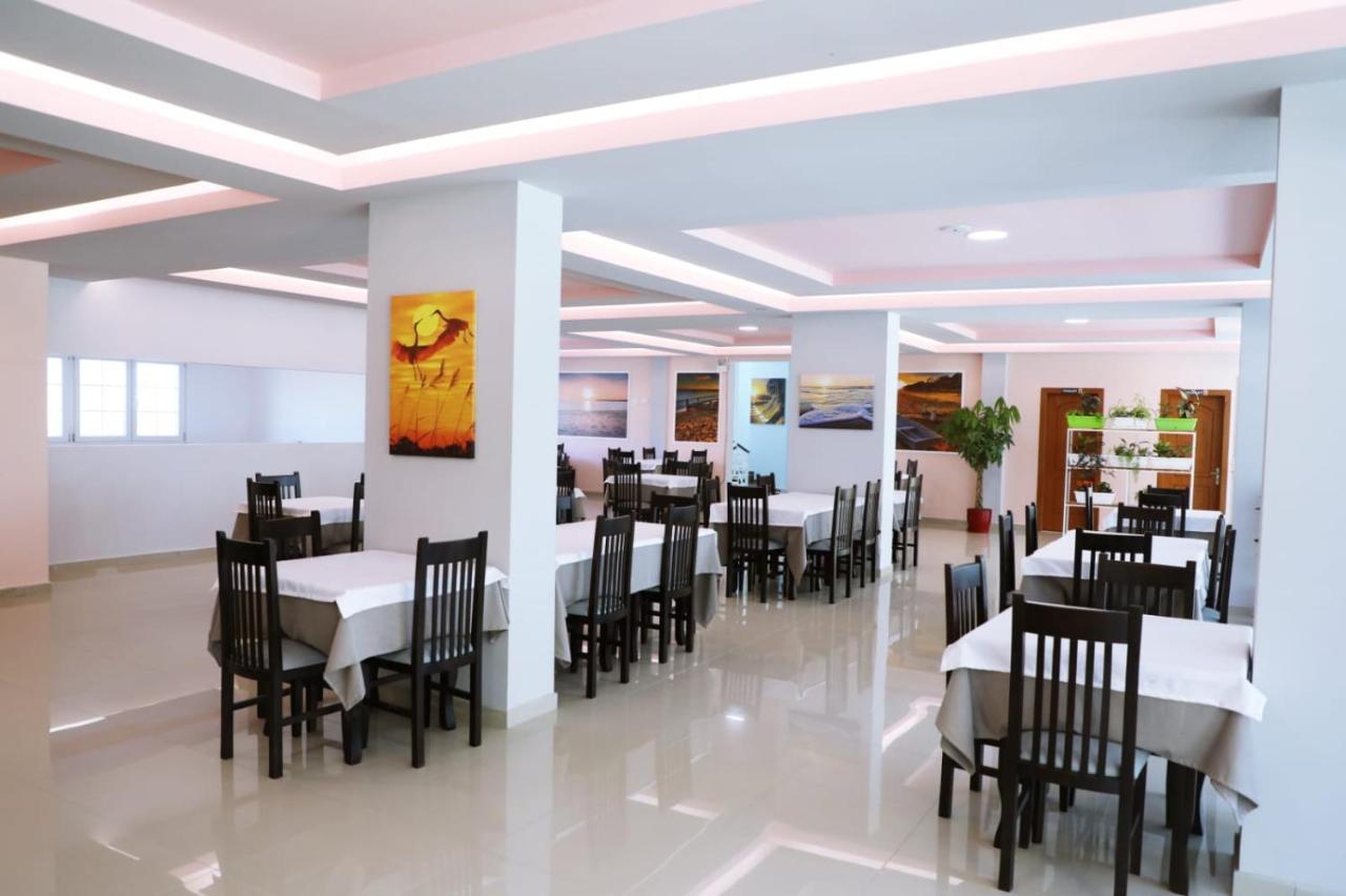Ryan'S Hotel Shëngjin Εξωτερικό φωτογραφία